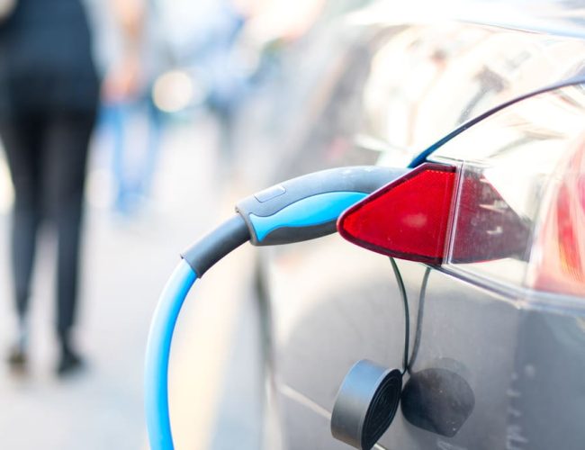 Baterías de alto voltaje para autos híbridos con La Casa de las Baterías